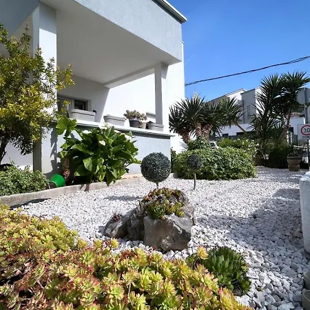 Апартаменты Adriatic Breeze Family Трогир