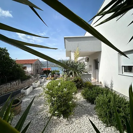 Adriatic Breeze Family Апартаменты *