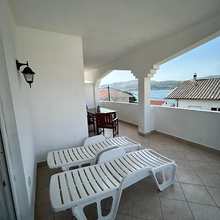 Adriatic Breeze Family