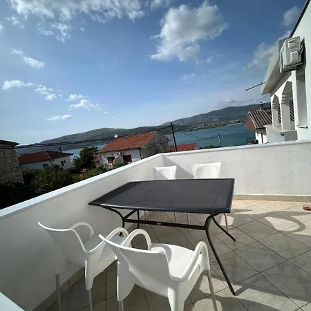 Adriatic Breeze Family