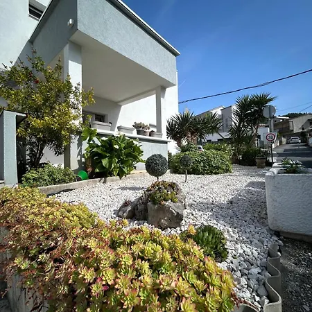 Adriatic Breeze Family Трогір