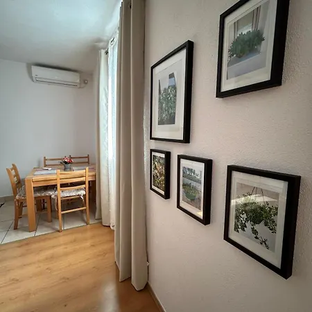 Апартаменти Adriatic Breeze Family