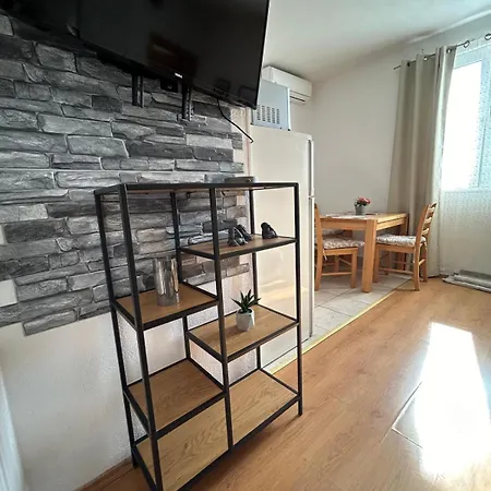 Adriatic Breeze Family